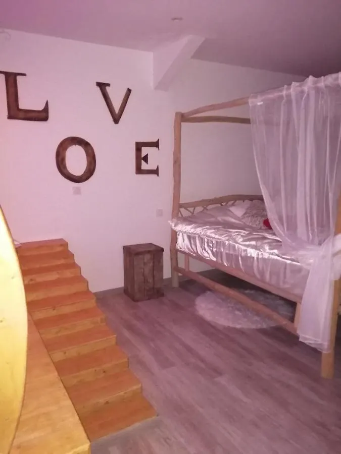 Le Reve De Lily Bed & Breakfast Les Vigneres 0*,